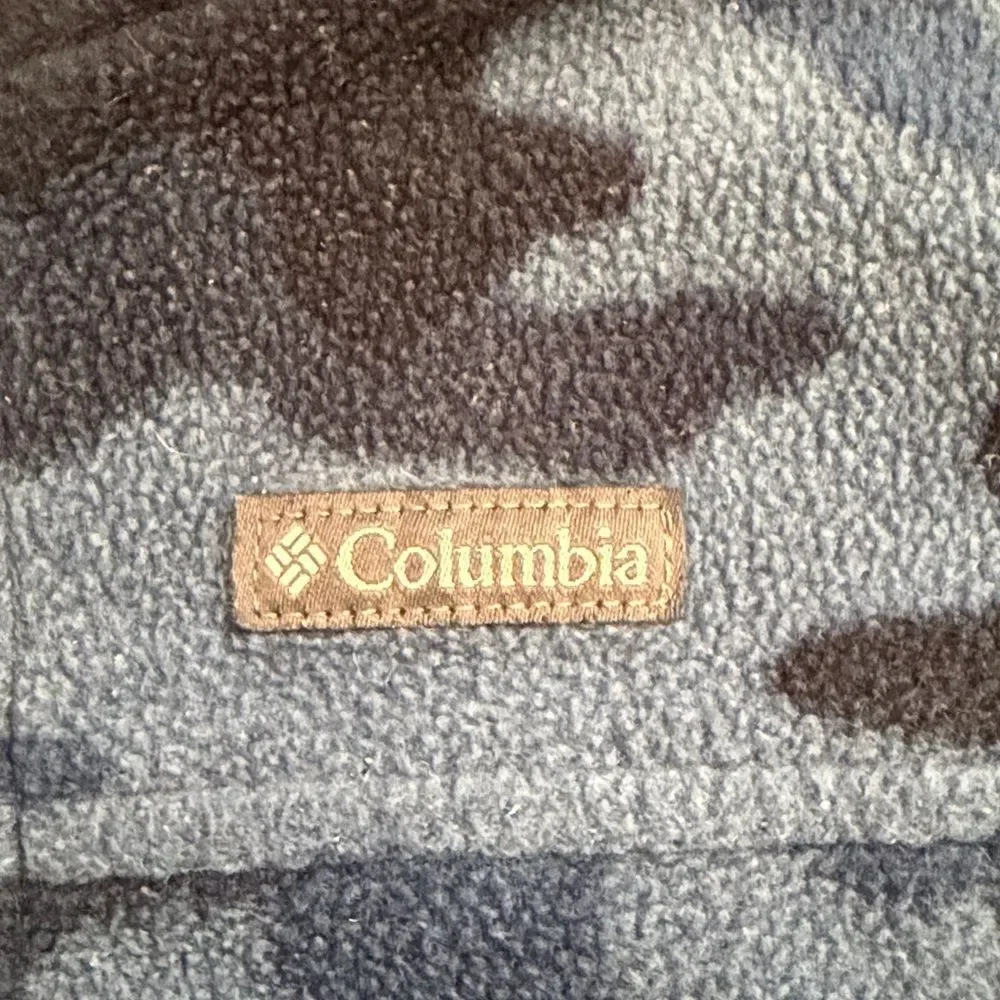 Columbia navy camo